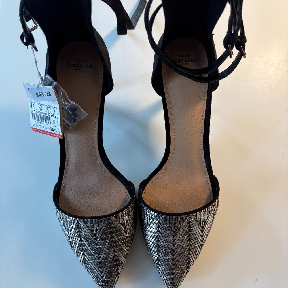 Zarsilver metallic double-strapped heels